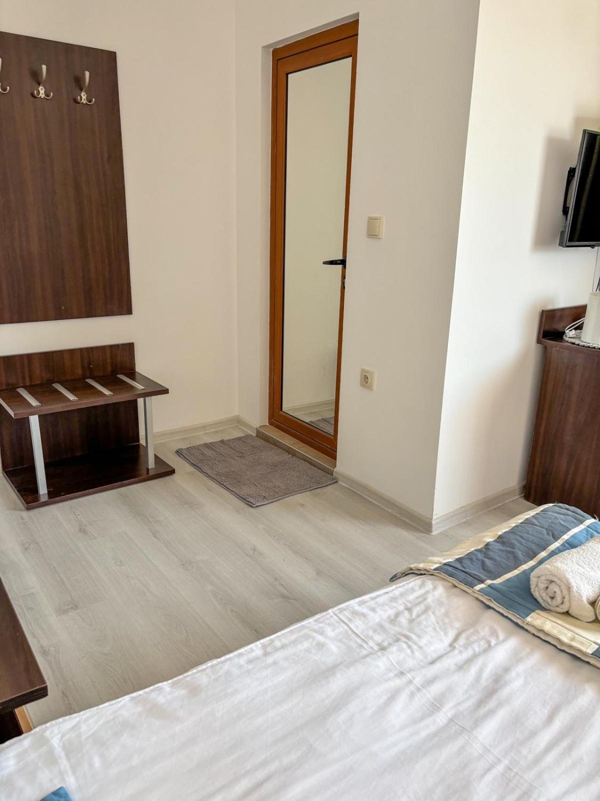 Marianas Guesthouse Obzor Εξωτερικό φωτογραφία